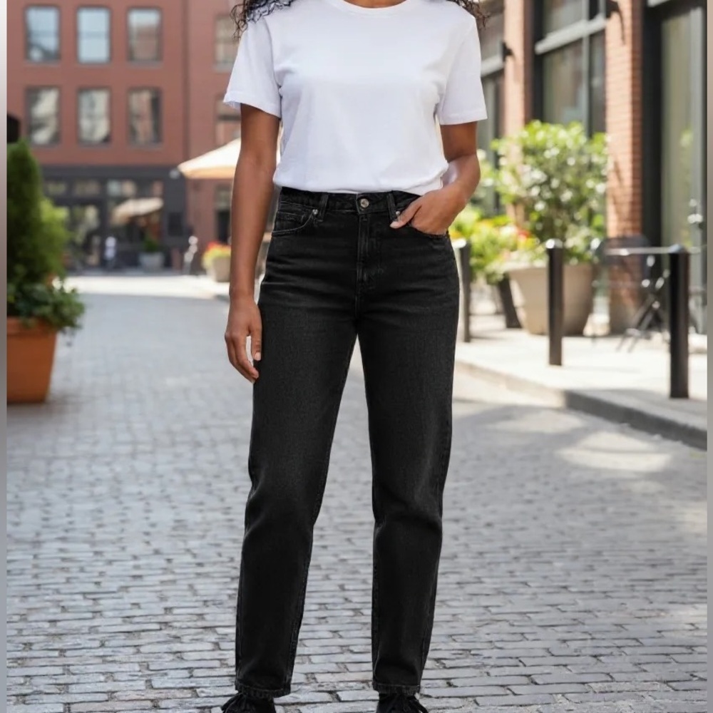 Everlane The Curvy Cheeky Jean Washed Black 27